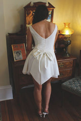 White Mini Lady Dress with Detachable Bow