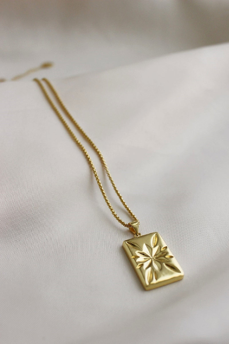 18k Gold Plated Chunky Chain Star Layering Set